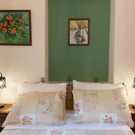 Makrigiannis Home,